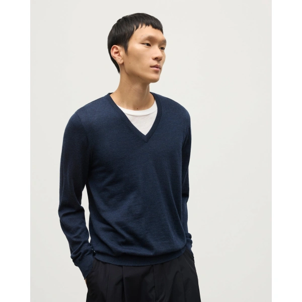 Johnstons of Elgin Fin Navy V Neck Superfine Cashmere Jumper