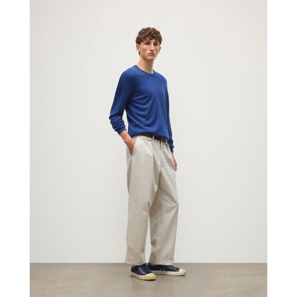 Johnstons of Elgin Fin Superfine Cashmere Jumper in Clyde Blue