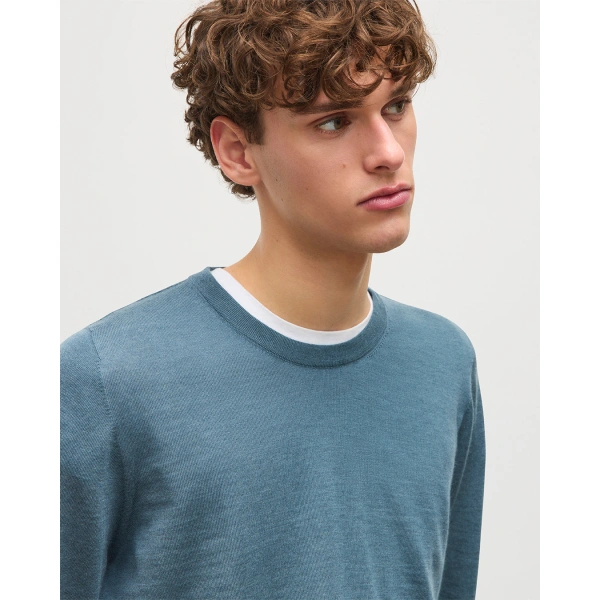 Johnstons of Elgin Fin Superfine Cashmere Jumper in Slate Blue