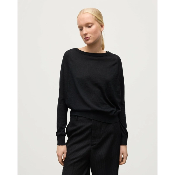 Johnstons of Elgin Finola Black Superfine Cashmere Jumper