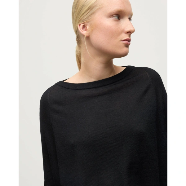 Johnstons of Elgin Finola Black Superfine Cashmere Jumper