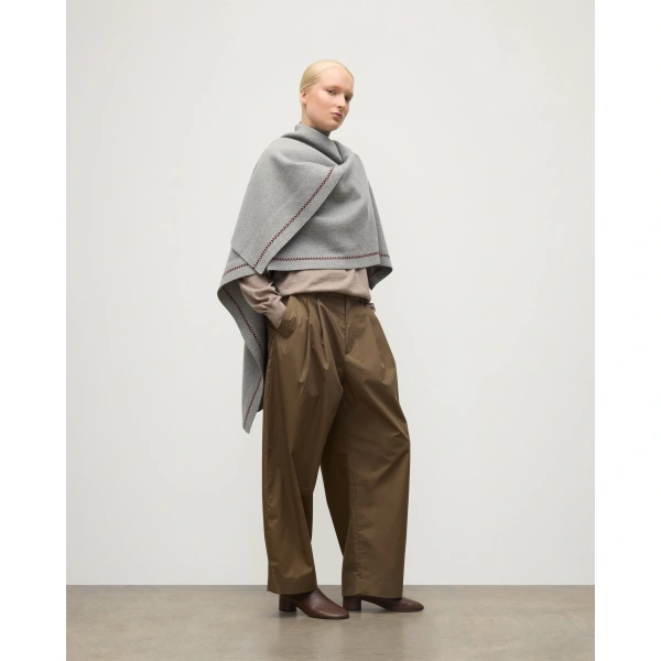 Johnstons of Elgin Hawk Light Grey Cashmere Poncho