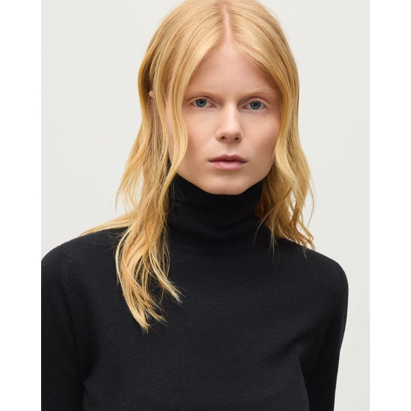 Johnstons of Elgin Iris Classic Black Roll Neck Cashmere Jumper