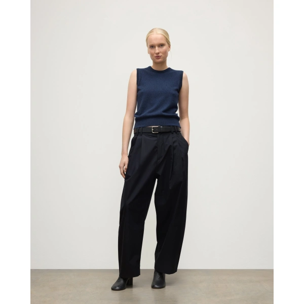 Johnstons of Elgin Iris Classic Navy Cashmere Tank