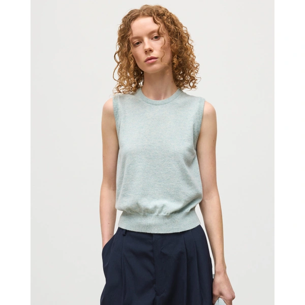 Johnstons of Elgin Iris Light Green Classic Cashmere Tank