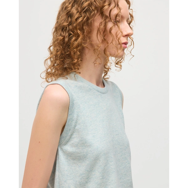 Johnstons of Elgin Iris Light Green Classic Cashmere Tank