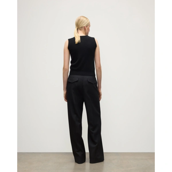 Johnstons of Elgin Le Jabots Black Cashmere Tank