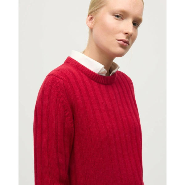 Johnstons of Elgin Lecht Red Cashmere Crew Jumper