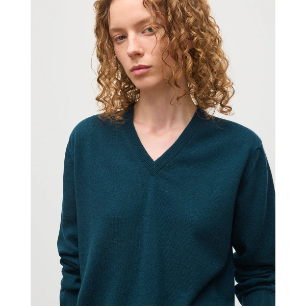 Johnstons of Elgin Lunan Bottle Green Classic V Neck Jumper