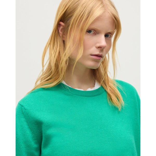 Johnstons of Elgin Lunan Classic Bright Green Cashmere Crew Jumper