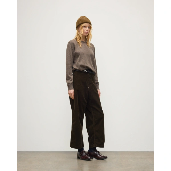 Johnstons of Elgin Lunan Classic Brown Cashmere Crew Jumper