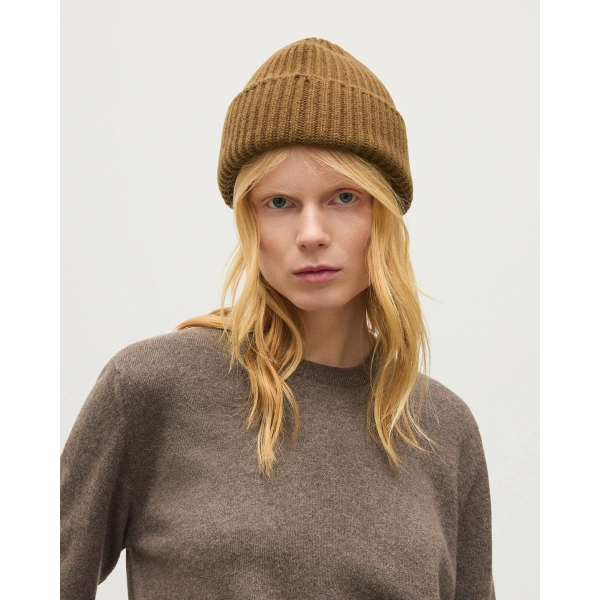 Johnstons of Elgin Lunan Classic Brown Cashmere Crew Jumper