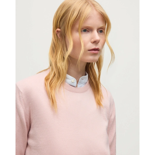 Johnstons of Elgin Lunan Classic Light Pink Cashmere Crew Jumper