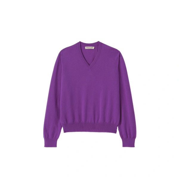 Johnstons of Elgin Lunan Classic Purple Cashmere V Neck Jumper | Sweaters | Coveti