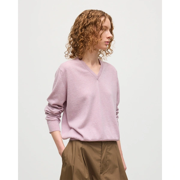 Johnstons of Elgin Lunan Light Pink Classic V Neck Jumper