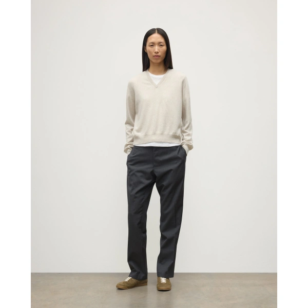 Johnstons of Elgin Lunan Natural Classic Cashmere V Neck Jumper