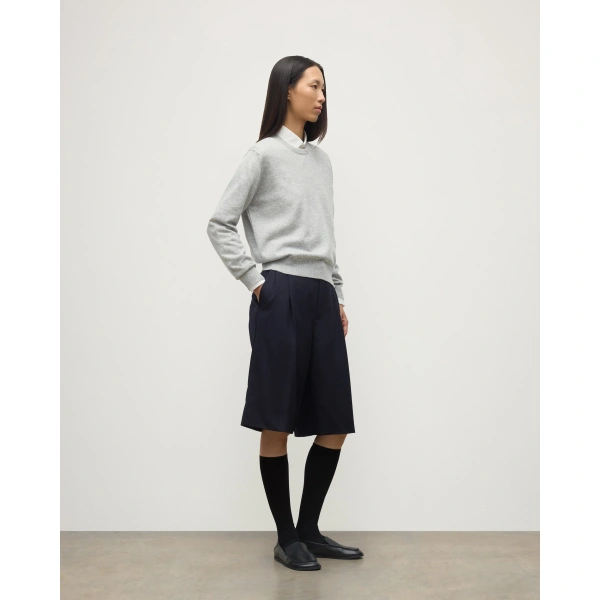 Johnstons of Elgin Lunan Pale Grey Classic Cashmere Crew Jumper