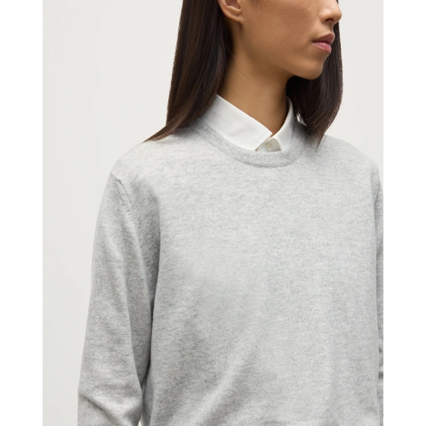 Johnstons of Elgin Lunan Pale Grey Classic Cashmere Crew Jumper
