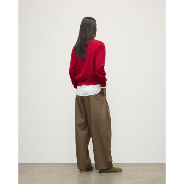 Johnstons of Elgin Lunan Red Classic Cashmere V Neck Jumper