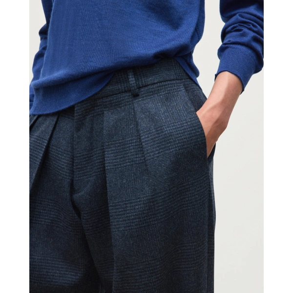 Johnstons of Elgin Macara Dark Blue Pleated Trousers