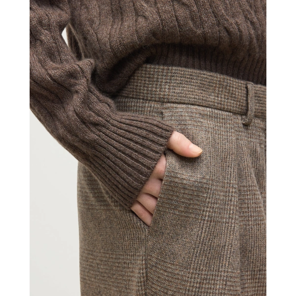 Johnstons of Elgin Macara Natural Pleated Trousers