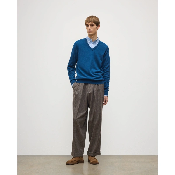 Johnstons of Elgin Reuben Blue Cashmere V Neck Jumper