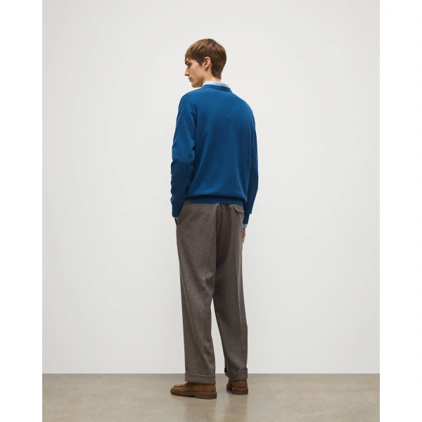 Johnstons of Elgin Reuben Blue Cashmere V Neck Jumper