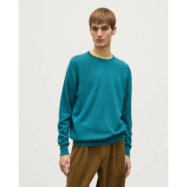 Johnstons of Elgin Reuben Cashmere Crew Jumper in Nouveau Green