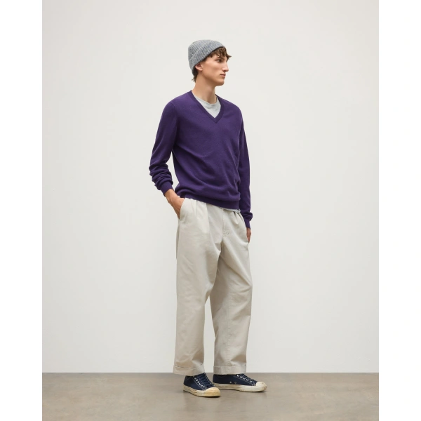 Johnstons of Elgin Reuben Purple Cashmere V Neck Jumper