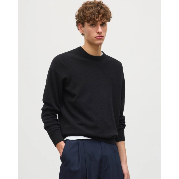 Johnstons of Elgin Rory Black Classic Cashmere Crew Jumper
