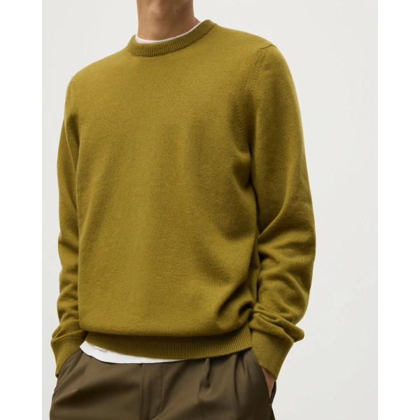 Johnstons of Elgin Rory Classic Cashmere Crew Jumper in Kelpie Green