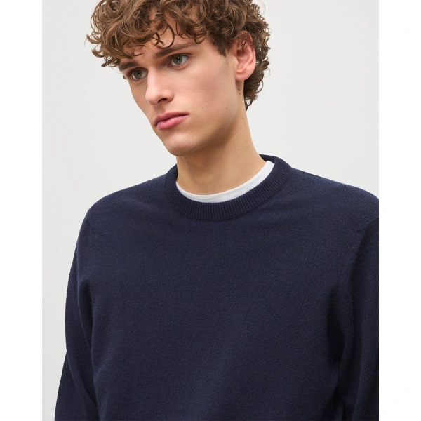 Johnstons of Elgin Rory Dark Navy Classic Cashmere Crew Jumper
