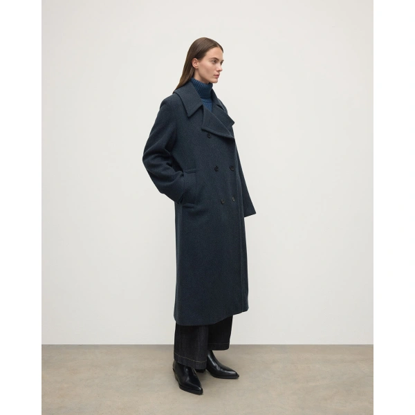Johnstons of Elgin The Great Coat in Green