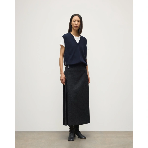 Johnstons of Elgin Tilda Dark Navy Cashmere Tank