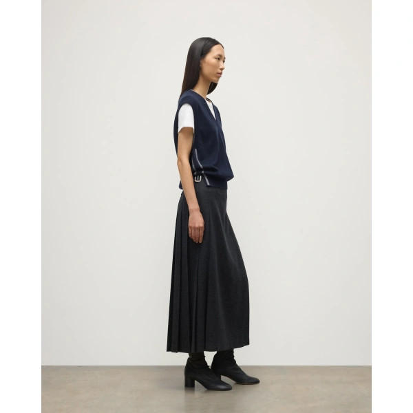 Johnstons of Elgin Tilda Dark Navy Cashmere Tank