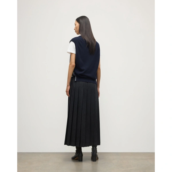 Johnstons of Elgin Tilda Dark Navy Cashmere Tank
