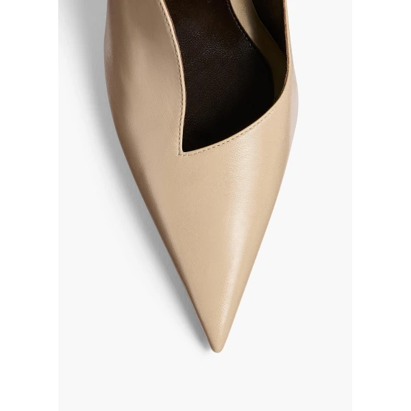 Khaite Vivien Pump in Taupe | Heels | Coveti