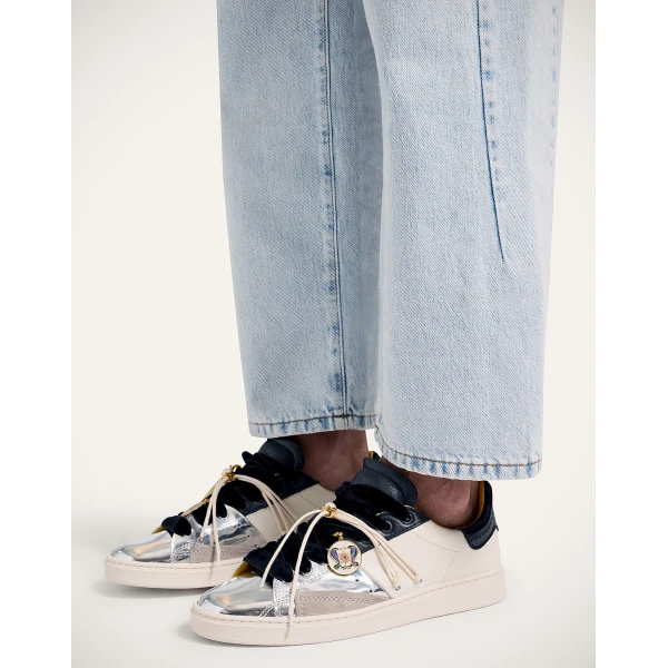 La DoubleJ All Time Low Top in Color Block Black & White at Coveti