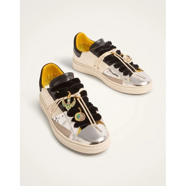 La DoubleJ All Time Low Top in Color Block Black & White at Coveti