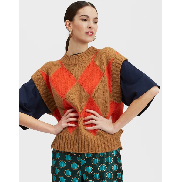 La DoubleJ Argyle Gilet in Camel / Orange | Knitwear | Coveti