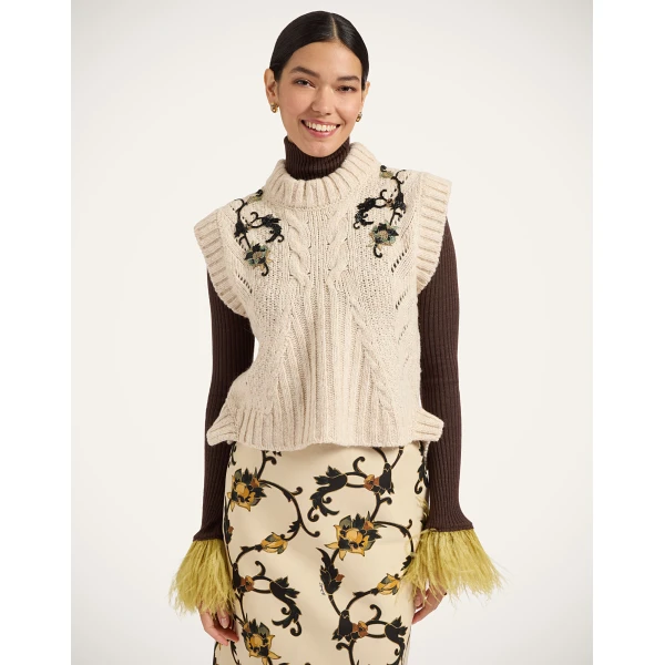 La DoubleJ Cameo Vest in Ecru at Coveti