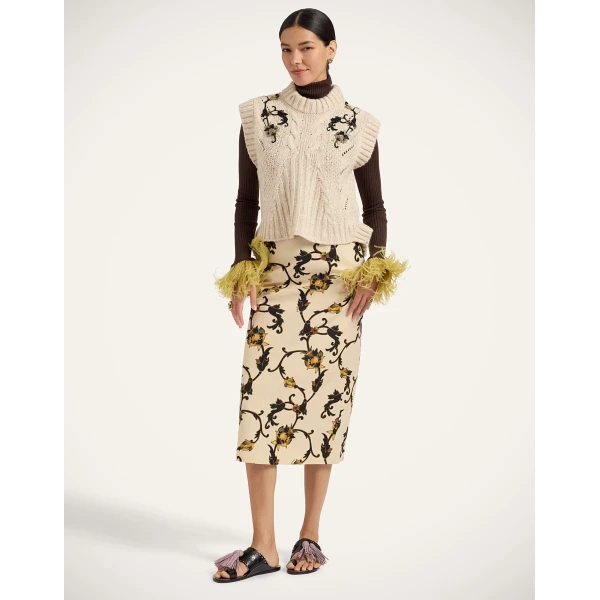 La DoubleJ Cameo Vest in Ecru at Coveti