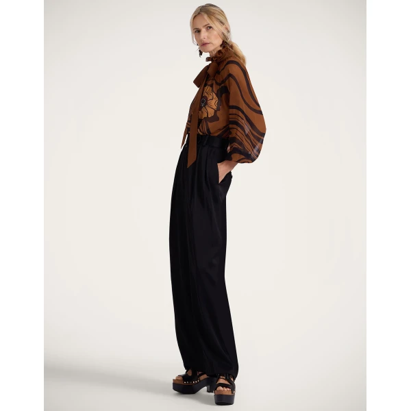 La DoubleJ Cerere Blouse in Big Blooms Brown | Blouse | Coveti