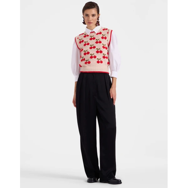 La DoubleJ Cherry Vest in Off White | Knitwear | Coveti