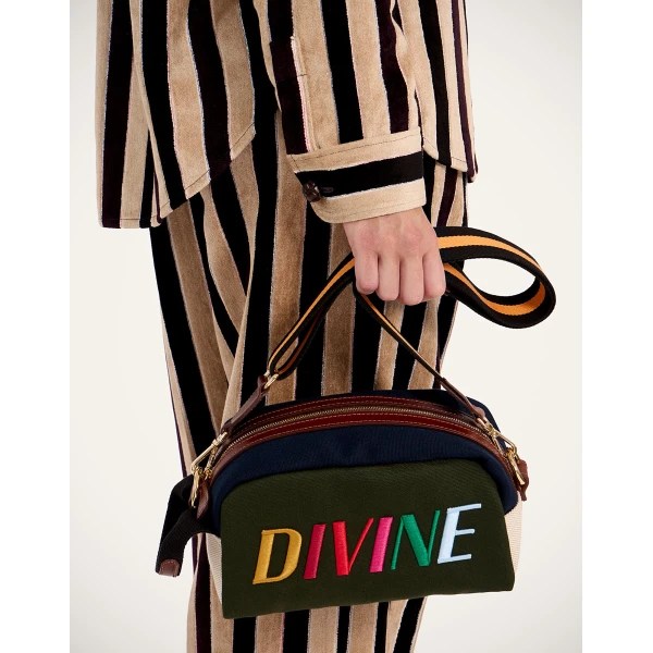 La DoubleJ Divine Beauty Bag in Dark Green, view 2