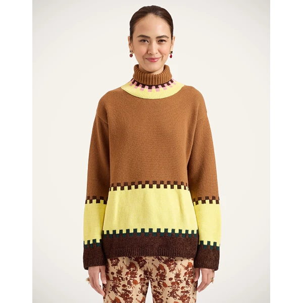 La DoubleJ Fireside Turtleneck in Color Block Camel and Light Yellow at Coveti