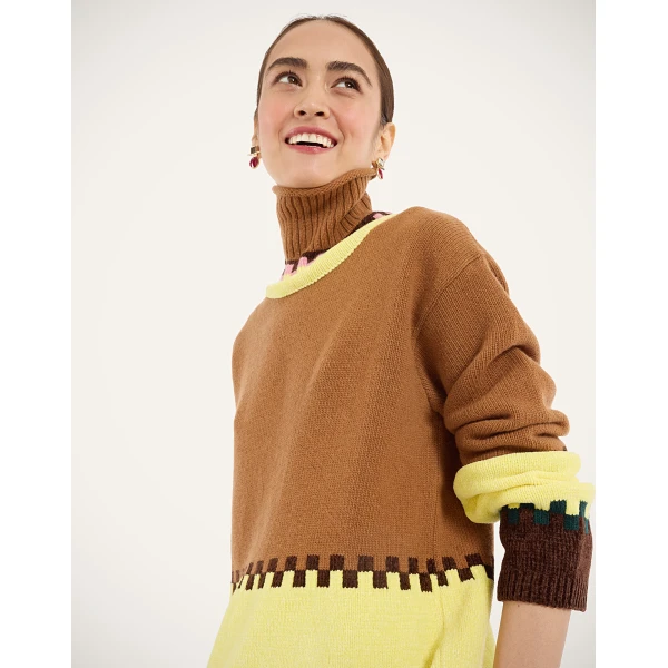 La DoubleJ Fireside Turtleneck in Color Block Camel and Light Yellow at Coveti