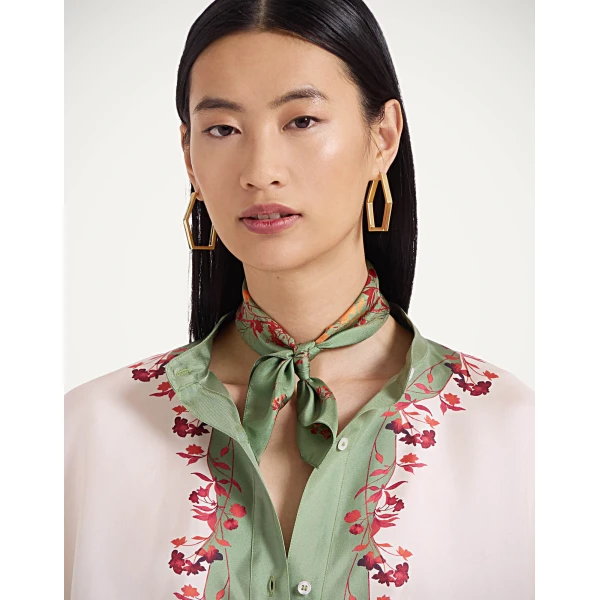 La DoubleJ Foulard 45 in Woodland Camouflage, view 3
