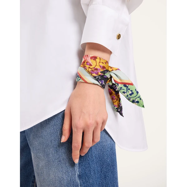 La DoubleJ Foulard 45 in Zooflora Birdbloom Light Blue, view 3