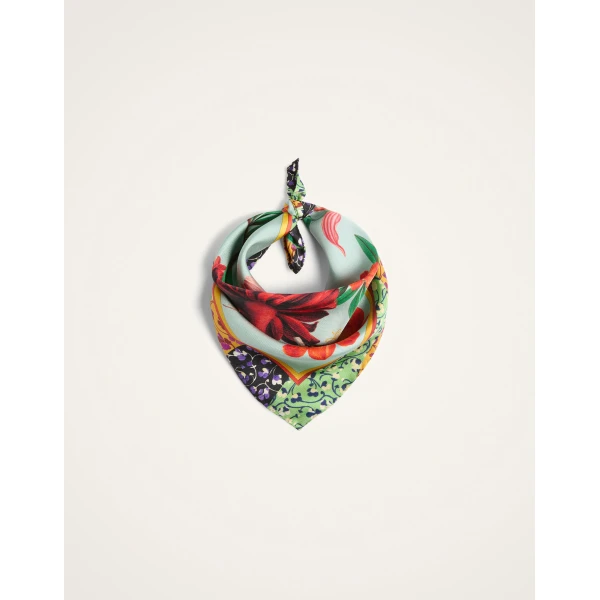 La DoubleJ Foulard 45 in Zooflora Birdbloom Light Blue, view 6